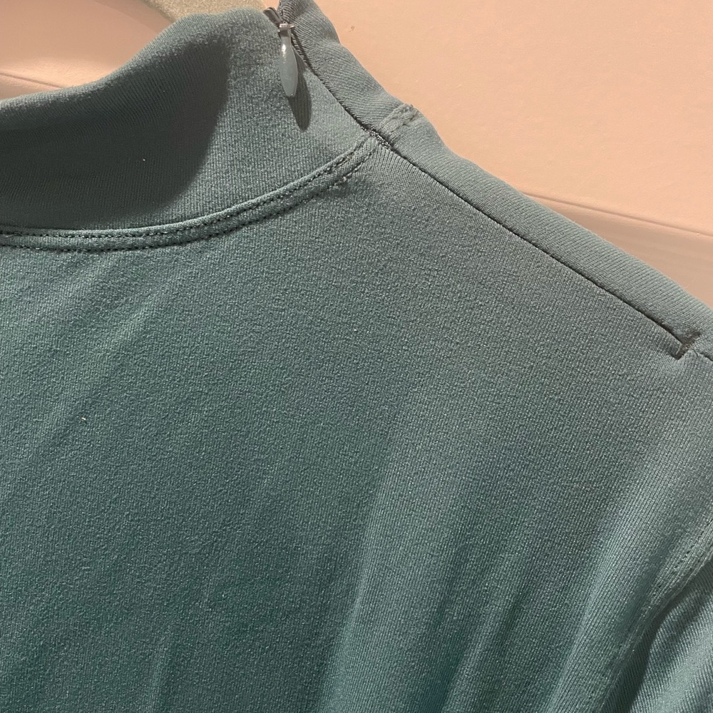 Lululemon Pullover - Picture 5 of 6